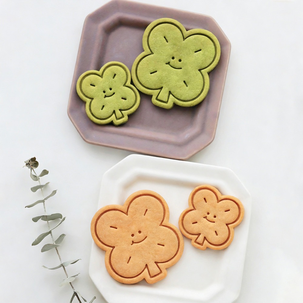 Lucky Four-Leaf Clover Cookie  - Kitchen Baking Utensil recension och pris