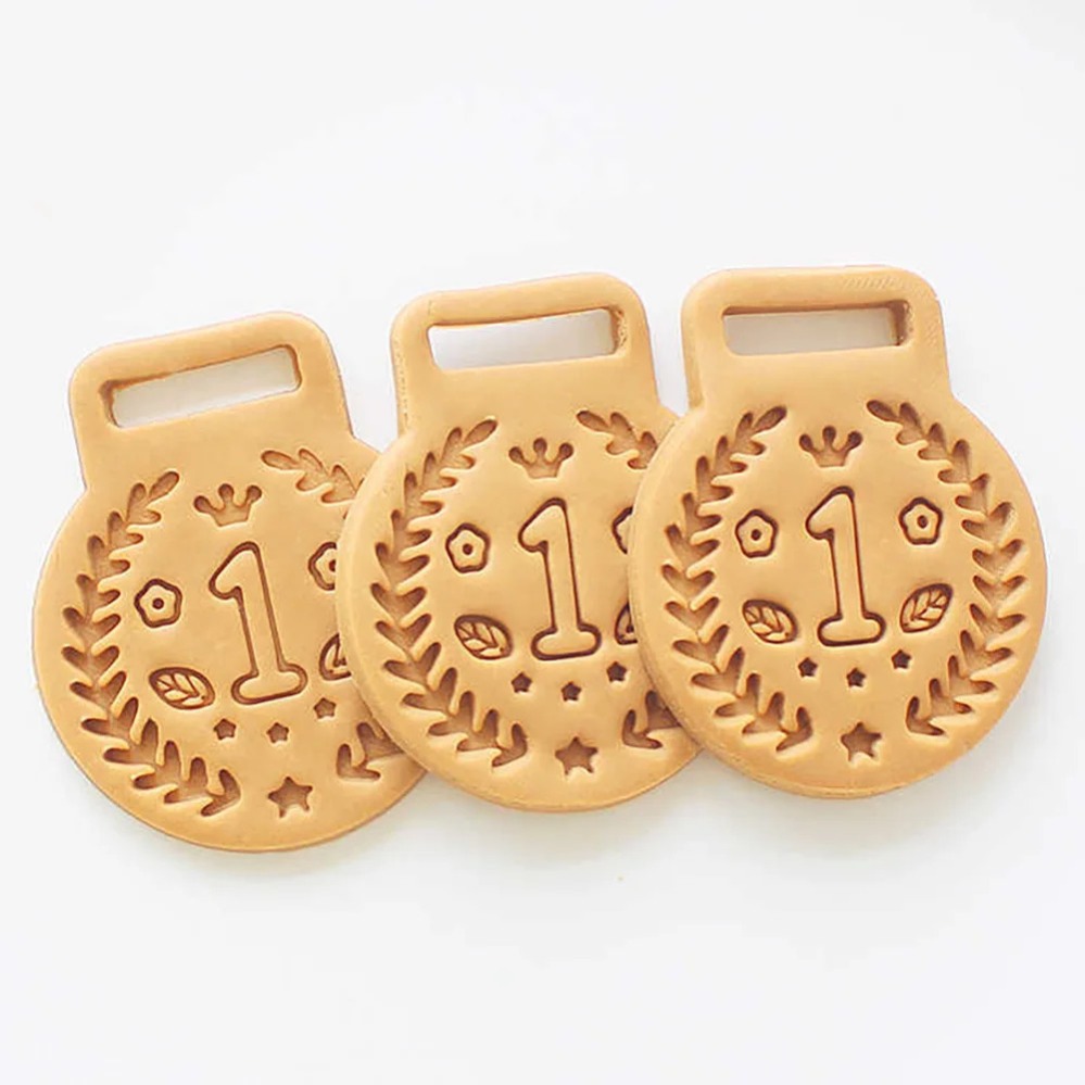 Medals Trophies Cookie Cutters - Kitchen Baking Utensil recension och pris